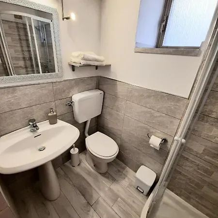 La Torretta Delle Apuane *